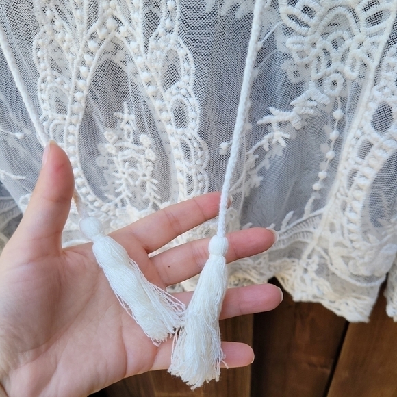 American Rag - lace crochet blouse - small - white - Bohemian - Picture 4 of 7